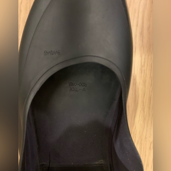 SWIMS Men’s Dress Shoe Covers - Picture 2 of 2